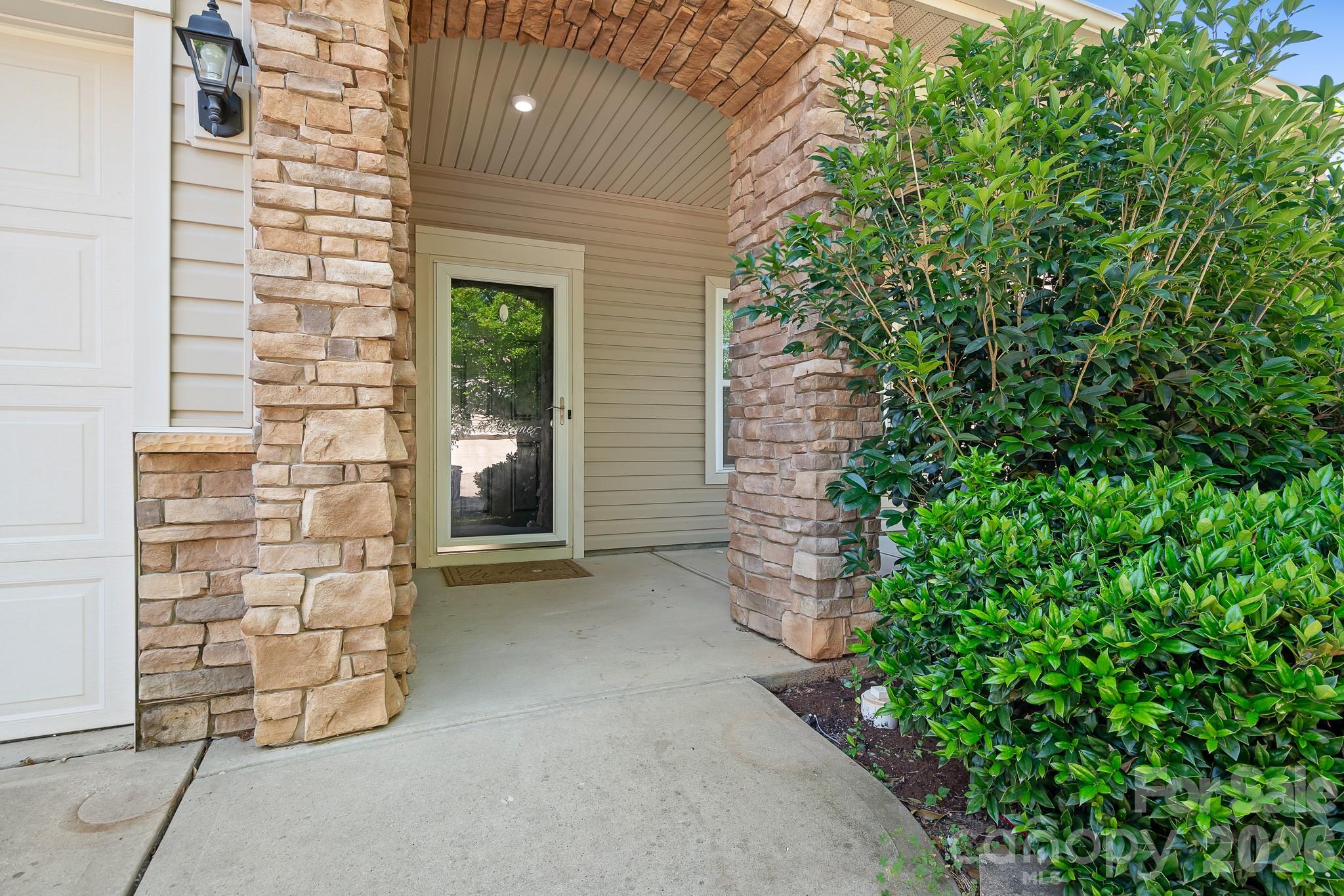 2059 Blue Iris Drive Matthews NC 28104