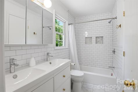 1215 Turnbridge Road Charlotte NC 28226