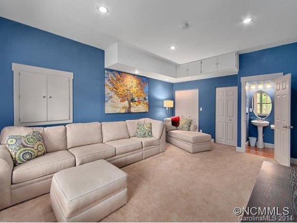 52 Moore Avenue Asheville NC 28806