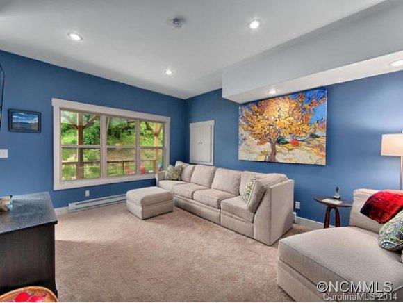 52 Moore Avenue Asheville NC 28806