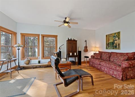 553 River Bend Drive Mars Hill NC 28754