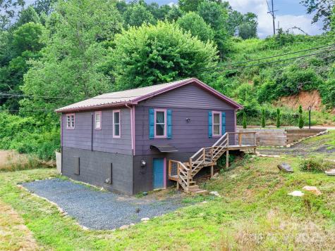 1767 N 226 Highway Bakersville NC 28705