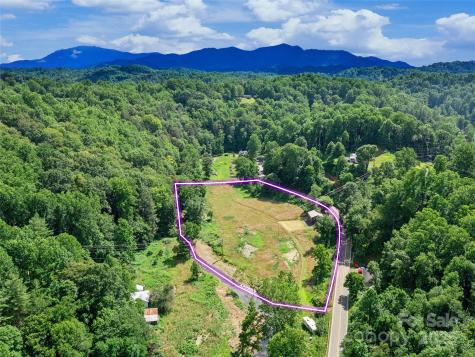 1767 N 226 Highway Bakersville NC 28705