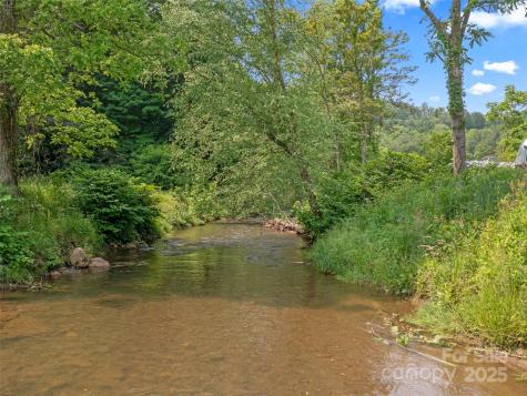 1767 N 226 Highway Bakersville NC 28705