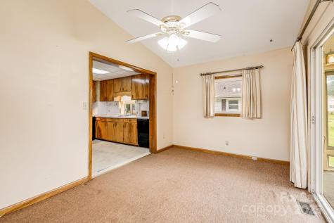 141 Macedonia Road Asheville NC 28804