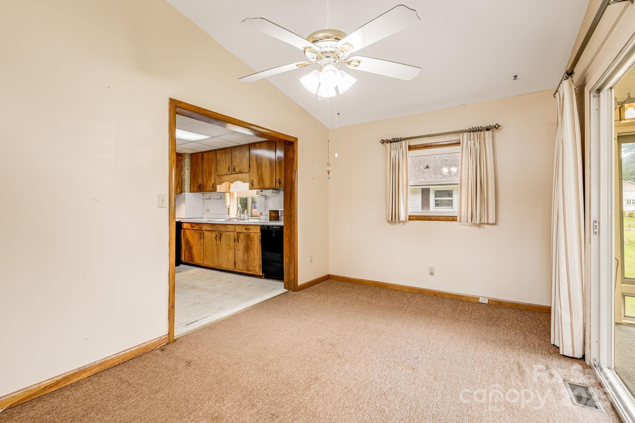 141 Macedonia Road Asheville NC 28804