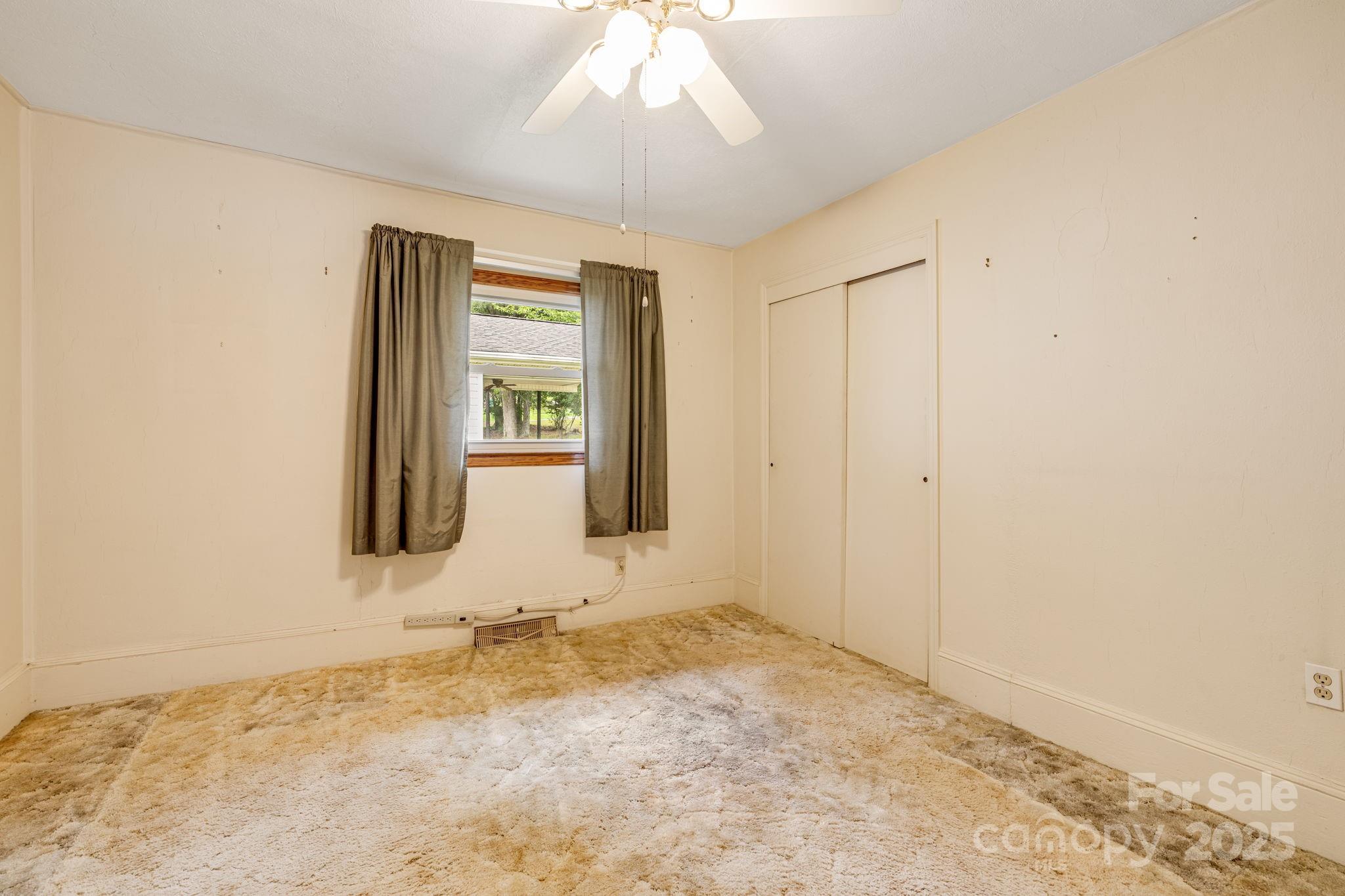 141 Macedonia Road Asheville NC 28804