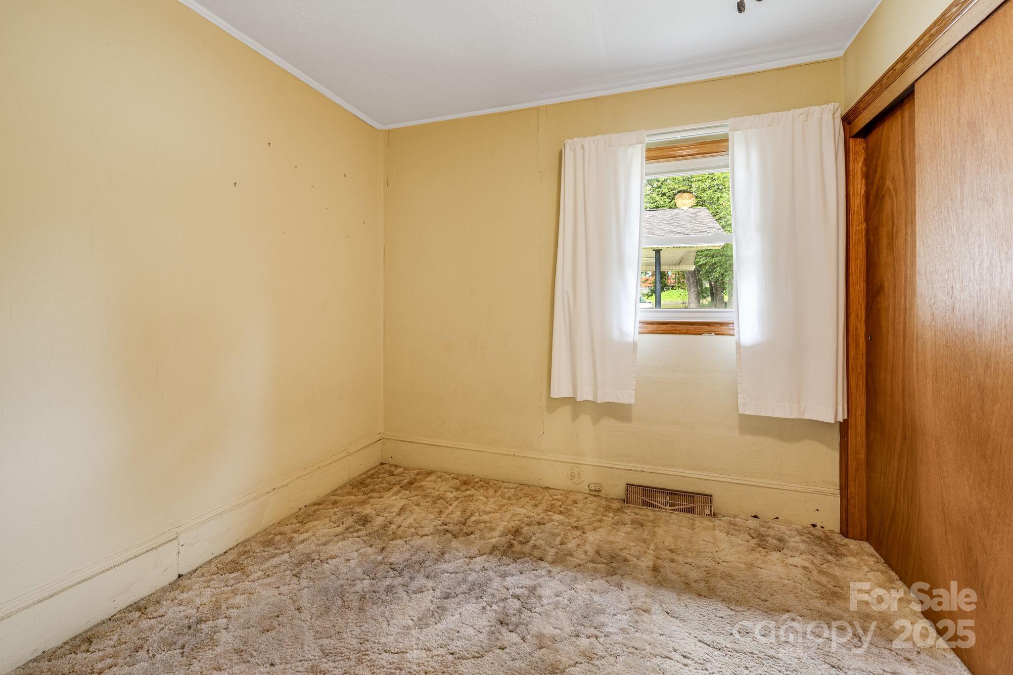 141 Macedonia Road Asheville NC 28804