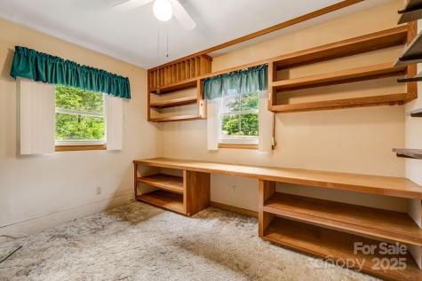 141 Macedonia Road Asheville NC 28804