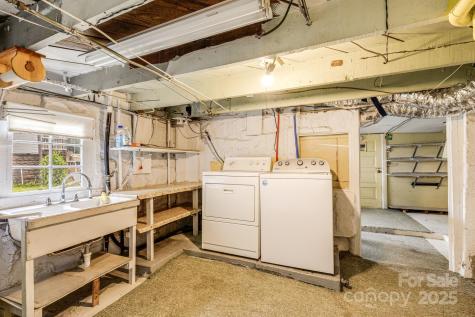 141 Macedonia Road Asheville NC 28804