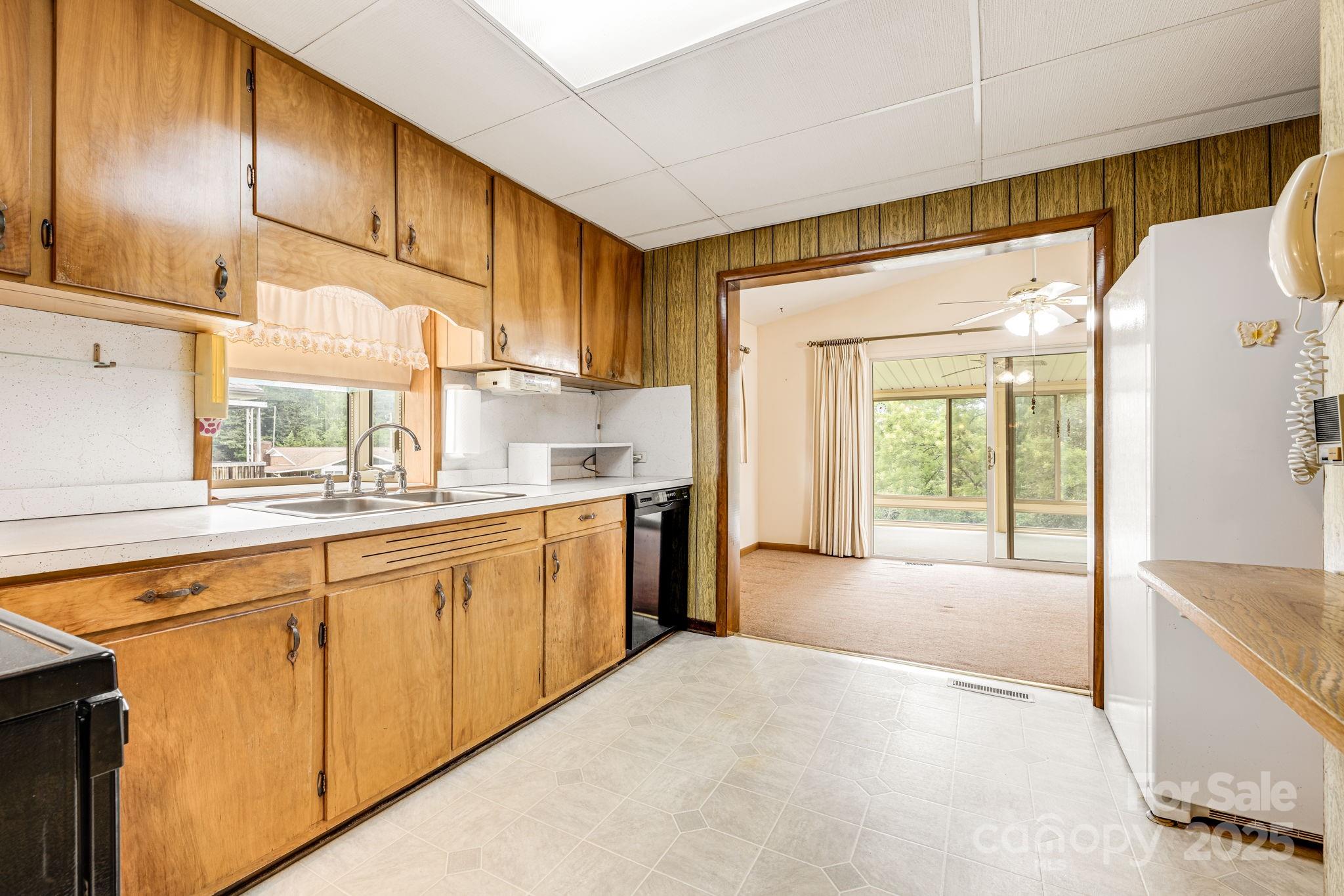 141 Macedonia Road Asheville NC 28804