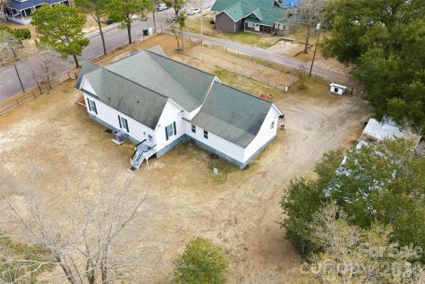 207 Oak Avenue Hamlet NC 28345