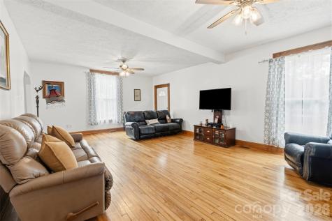 207 Oak Avenue Hamlet NC 28345