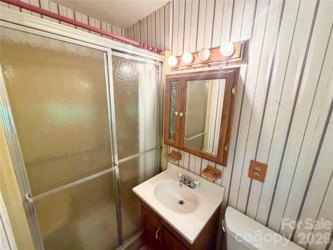 232 Chase Drive Forest City NC 28043