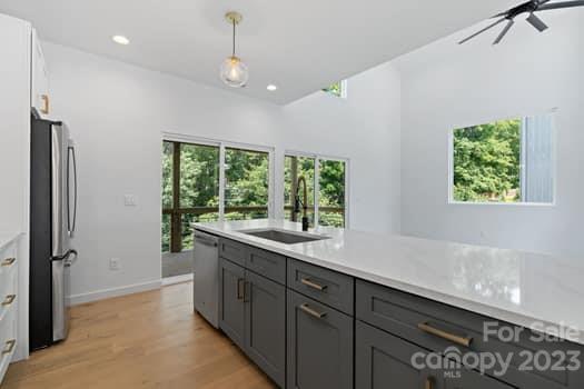 39 Ruslan Drive Asheville NC 28806
