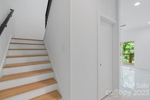 39 Ruslan Drive Asheville NC 28806