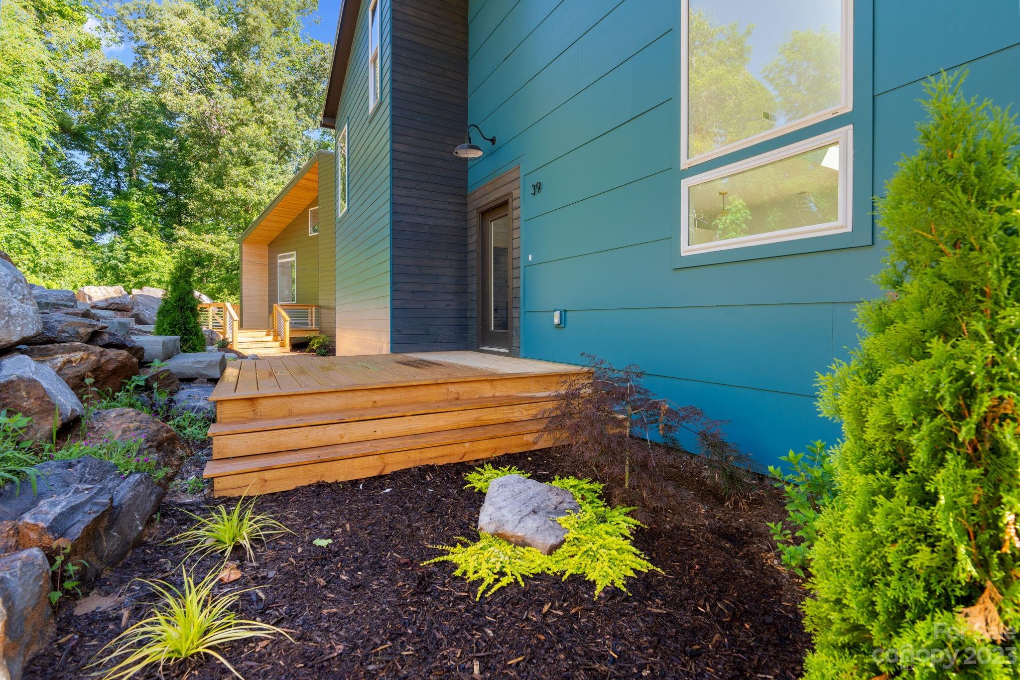 39 Ruslan Drive Asheville NC 28806
