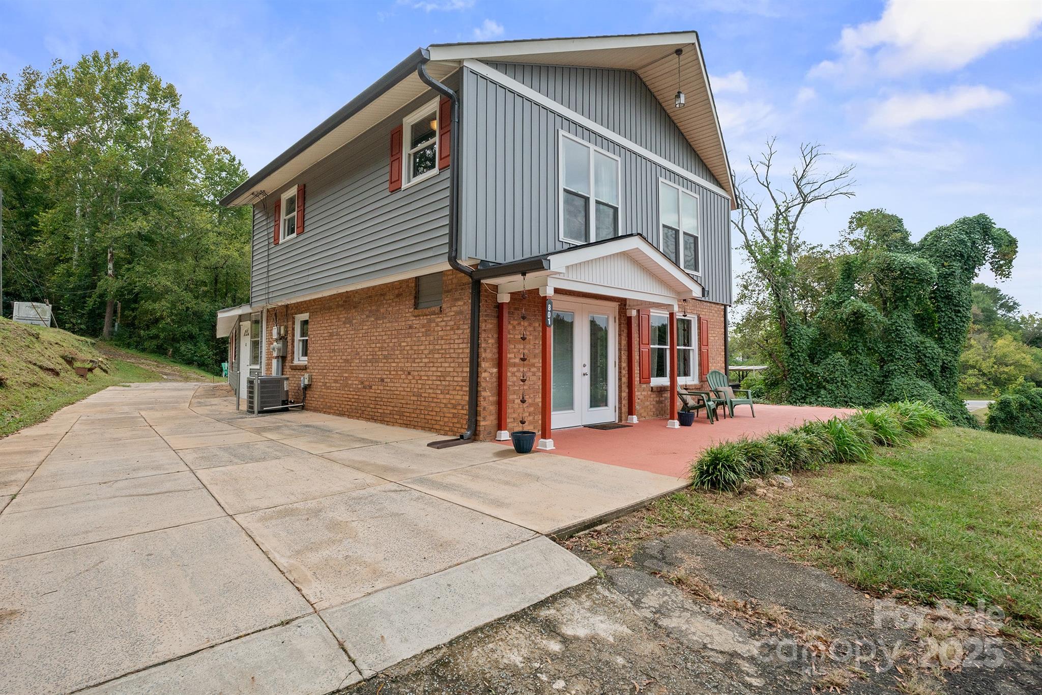 801 N Grove Street Lincolnton NC 28092