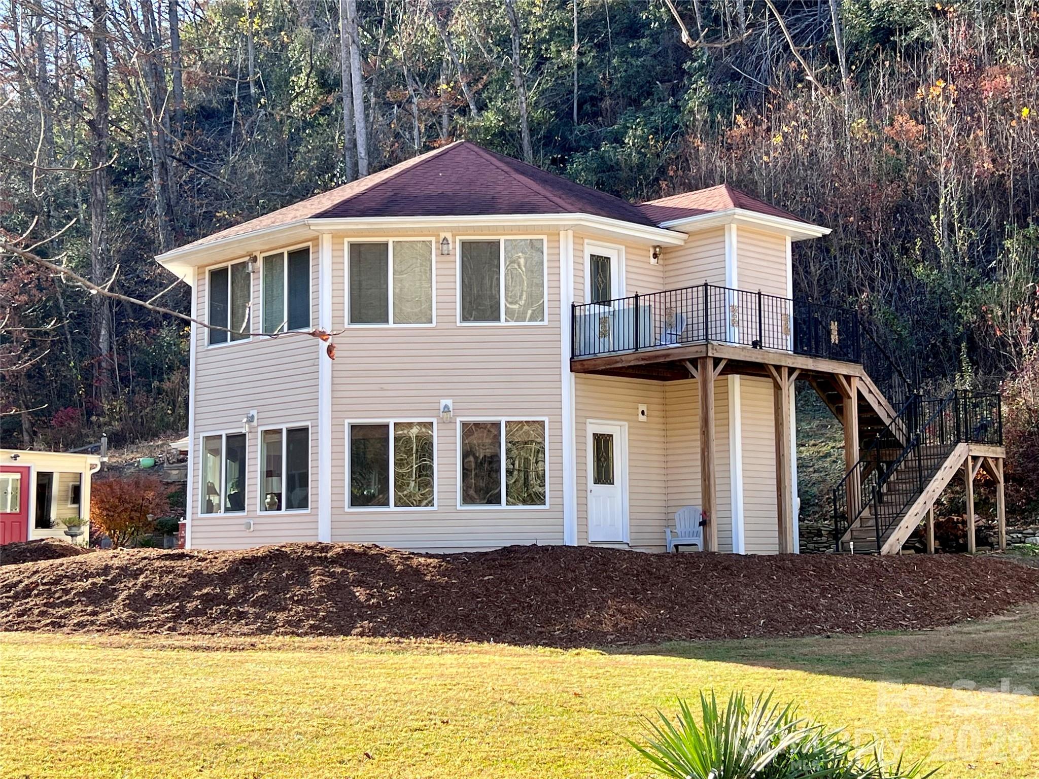 214 Locust Cove Road Marion NC 28752
