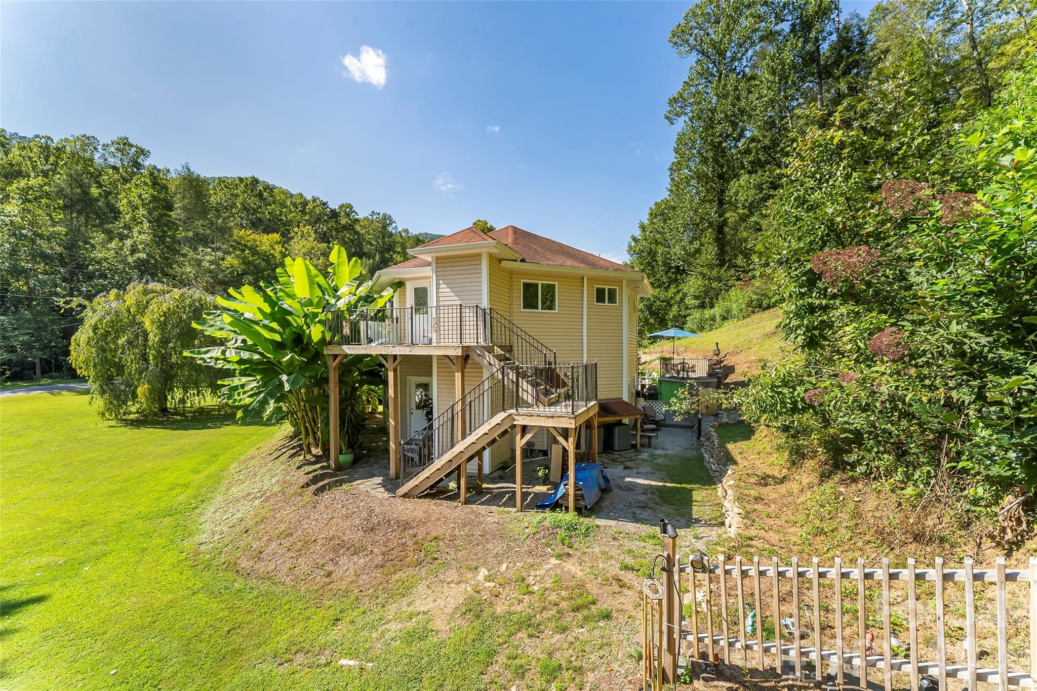 214 Locust Cove Road Marion NC 28752