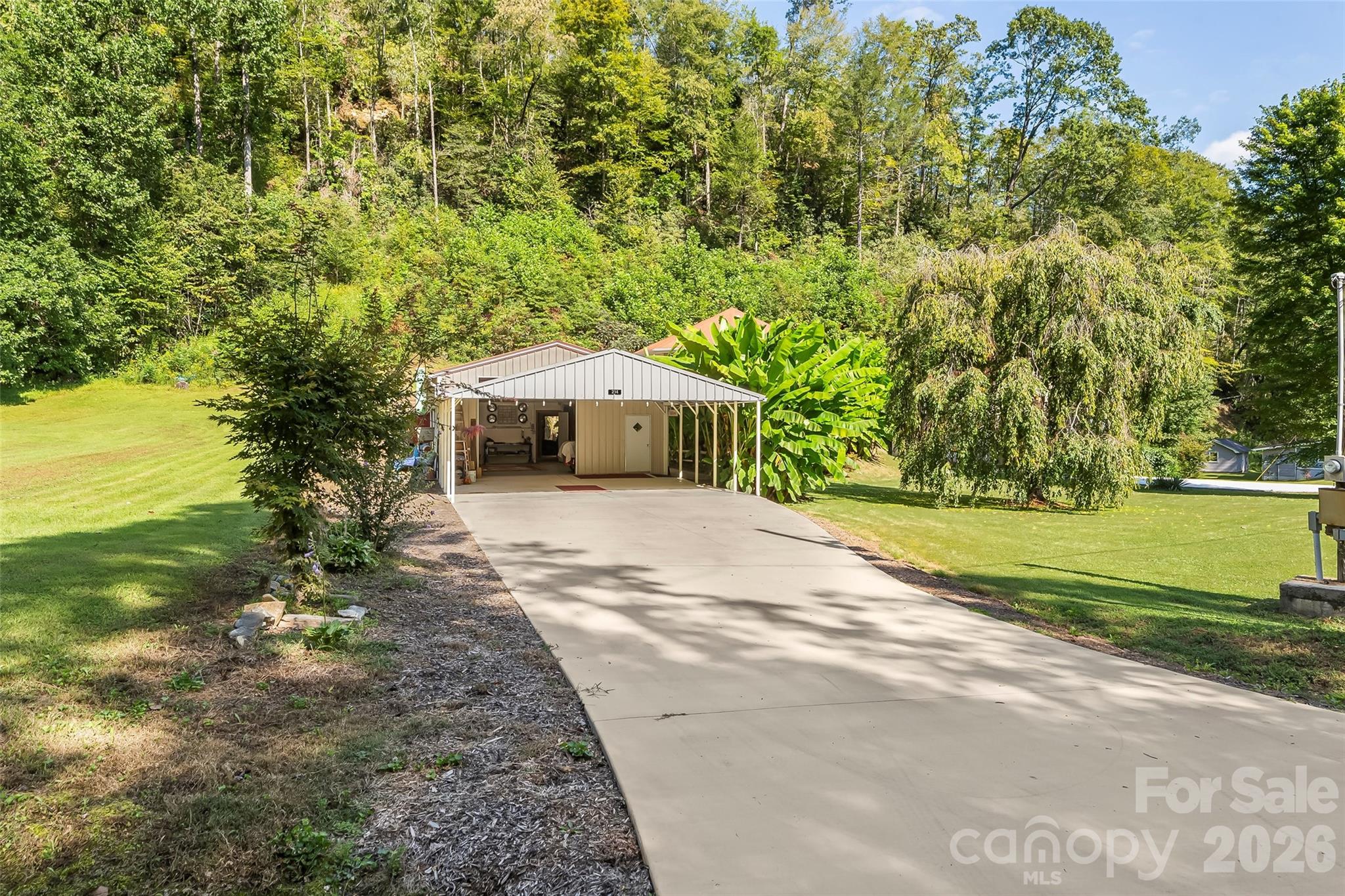 214 Locust Cove Road Marion NC 28752