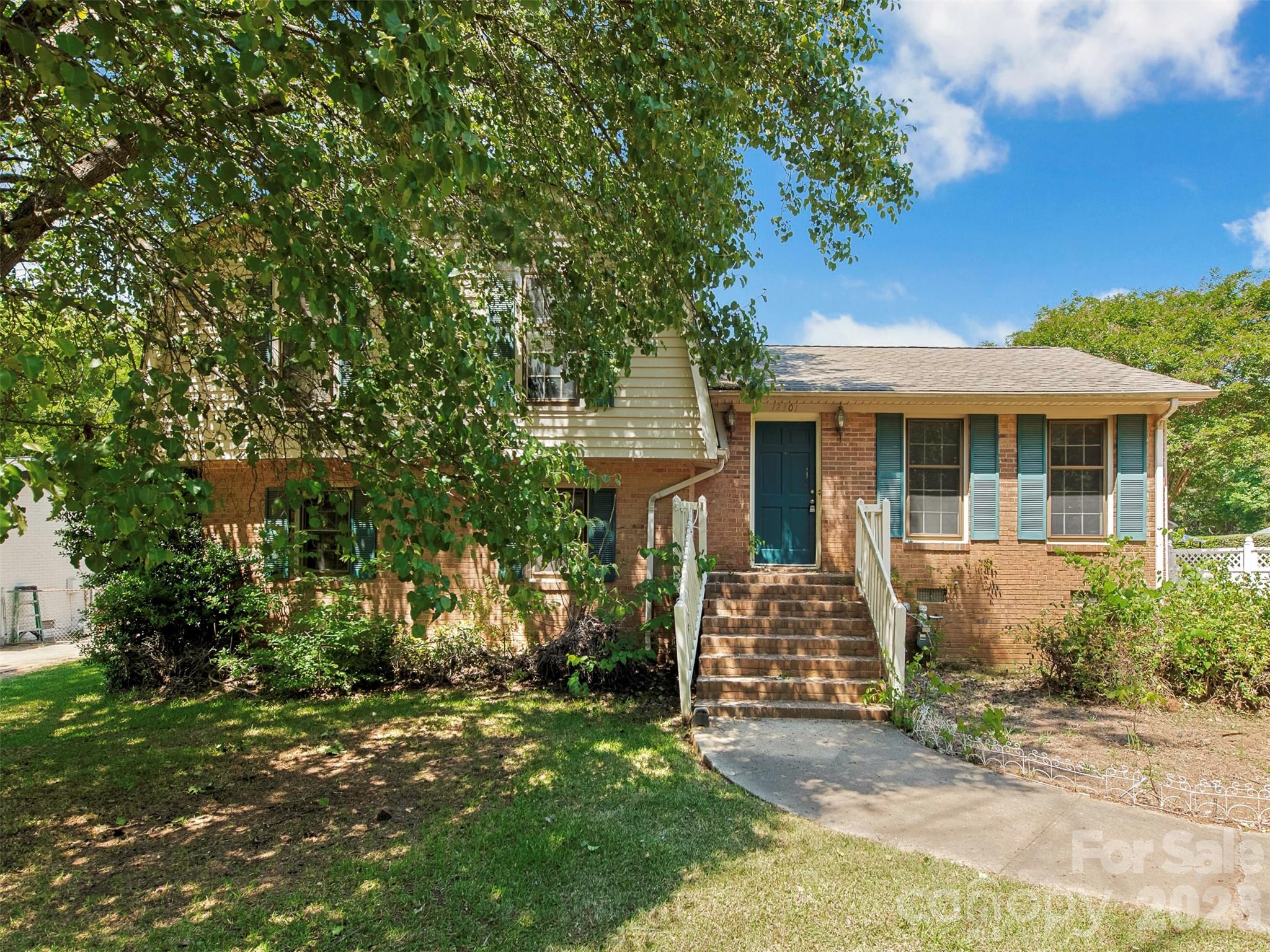 12301 Oakhaven Drive Charlotte NC 28273