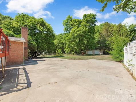 12301 Oakhaven Drive Charlotte NC 28273