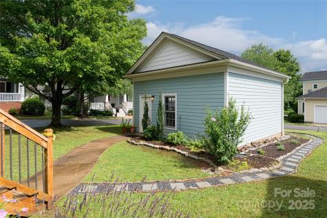 131 White Ash Drive E Asheville NC 28803