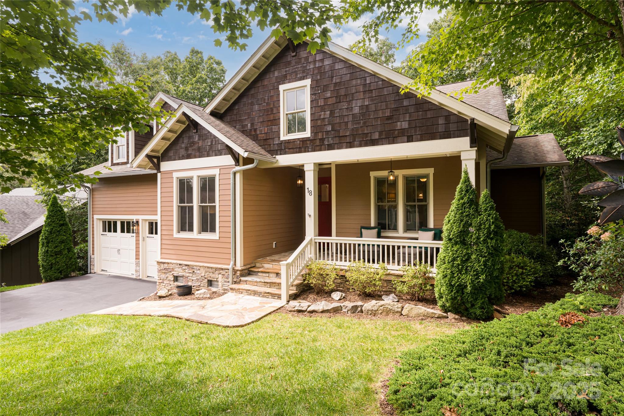 18 E Owl Creek Lane Fairview NC 28730