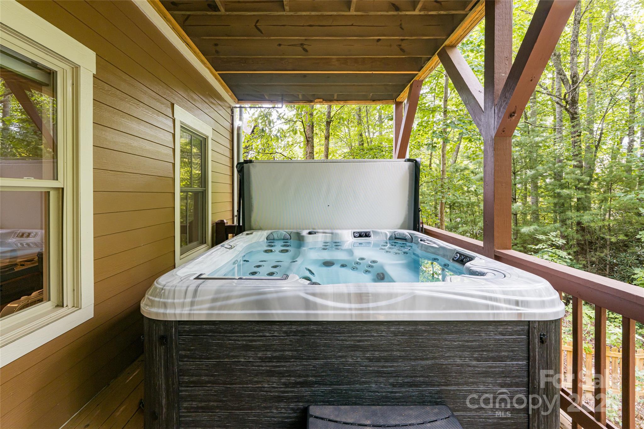 18 E Owl Creek Lane Fairview NC 28730