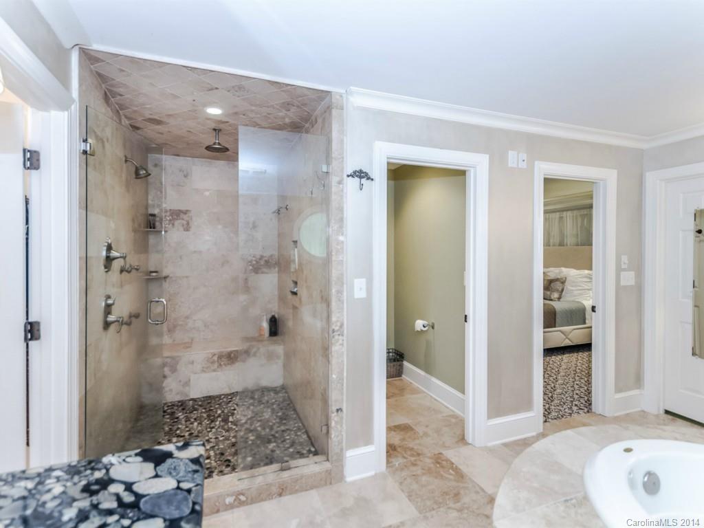 1204 Glenn Valley Drive Matthews NC 28105