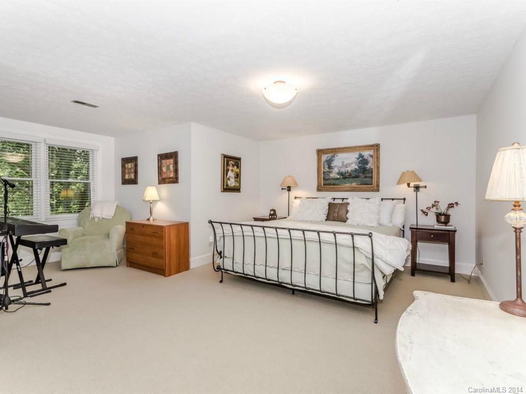 1204 Glenn Valley Drive Matthews NC 28105