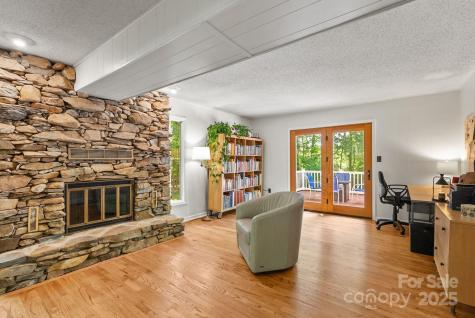 41 Glen Cove Road Arden NC 28704