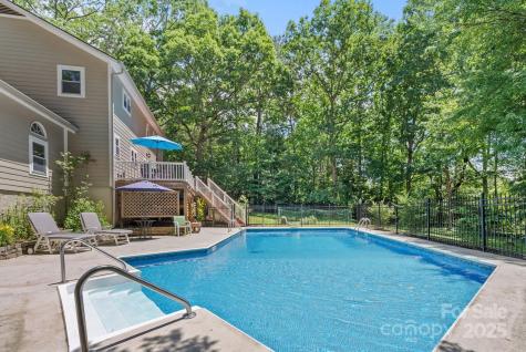 41 Glen Cove Road Arden NC 28704