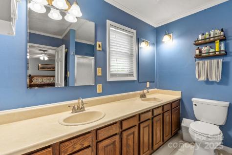 41 Glen Cove Road Arden NC 28704