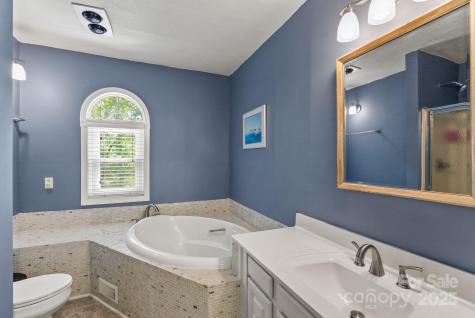 41 Glen Cove Road Arden NC 28704