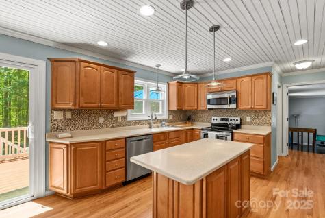 41 Glen Cove Road Arden NC 28704