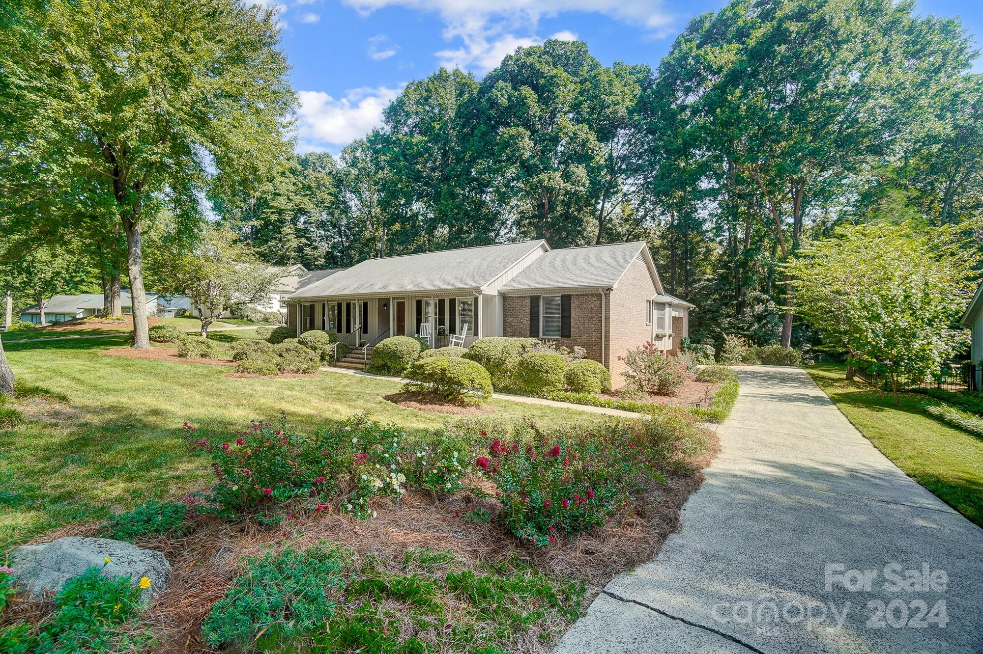 7017 Cool Springs Lane Charlotte NC 28226