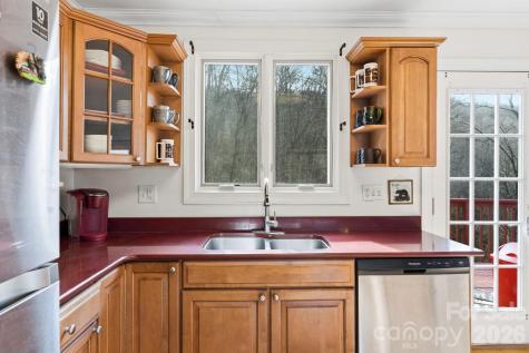 11 Roberts Drive Swannanoa NC 28778