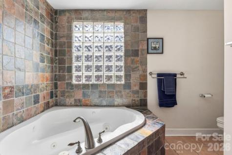 11 Roberts Drive Swannanoa NC 28778