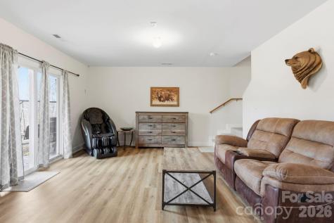 11 Roberts Drive Swannanoa NC 28778
