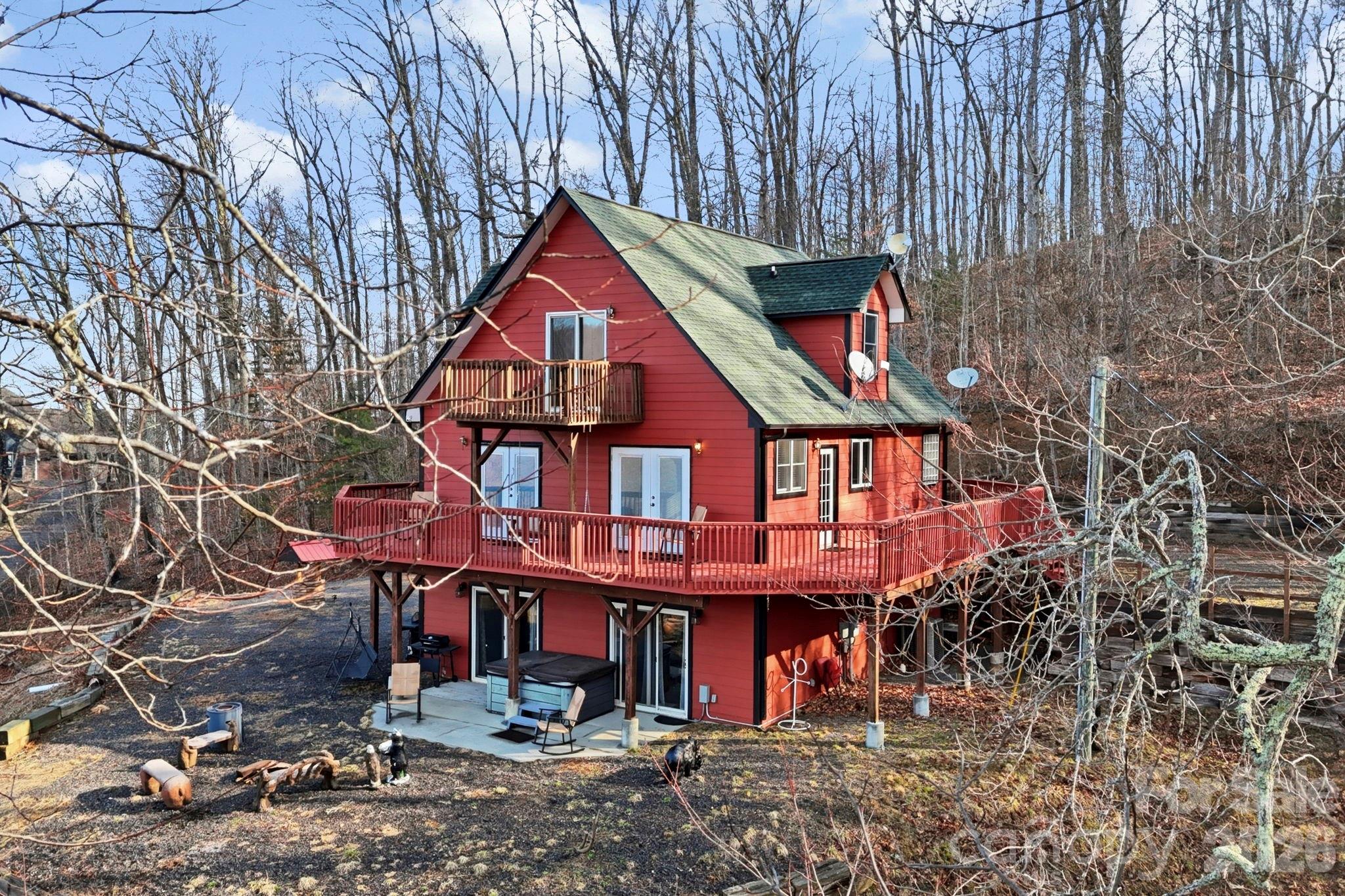 11 Roberts Drive Swannanoa NC 28778