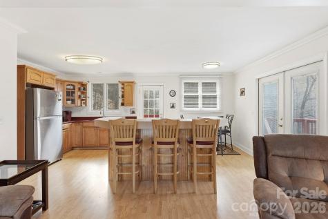 11 Roberts Drive Swannanoa NC 28778