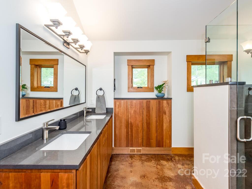 48 Beaverdam Knoll Road Asheville NC 28804
