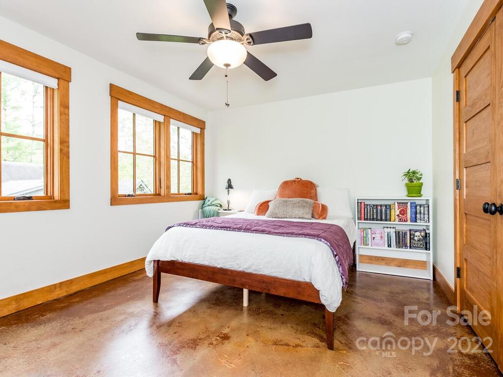 48 Beaverdam Knoll Road Asheville NC 28804