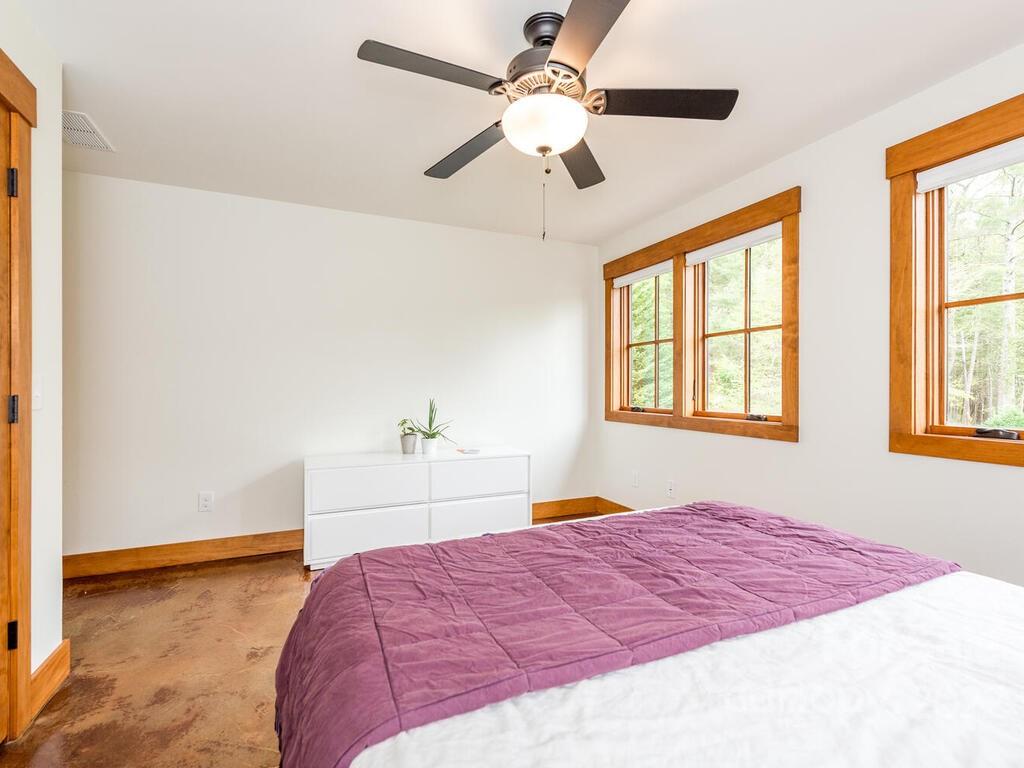 48 Beaverdam Knoll Road Asheville NC 28804