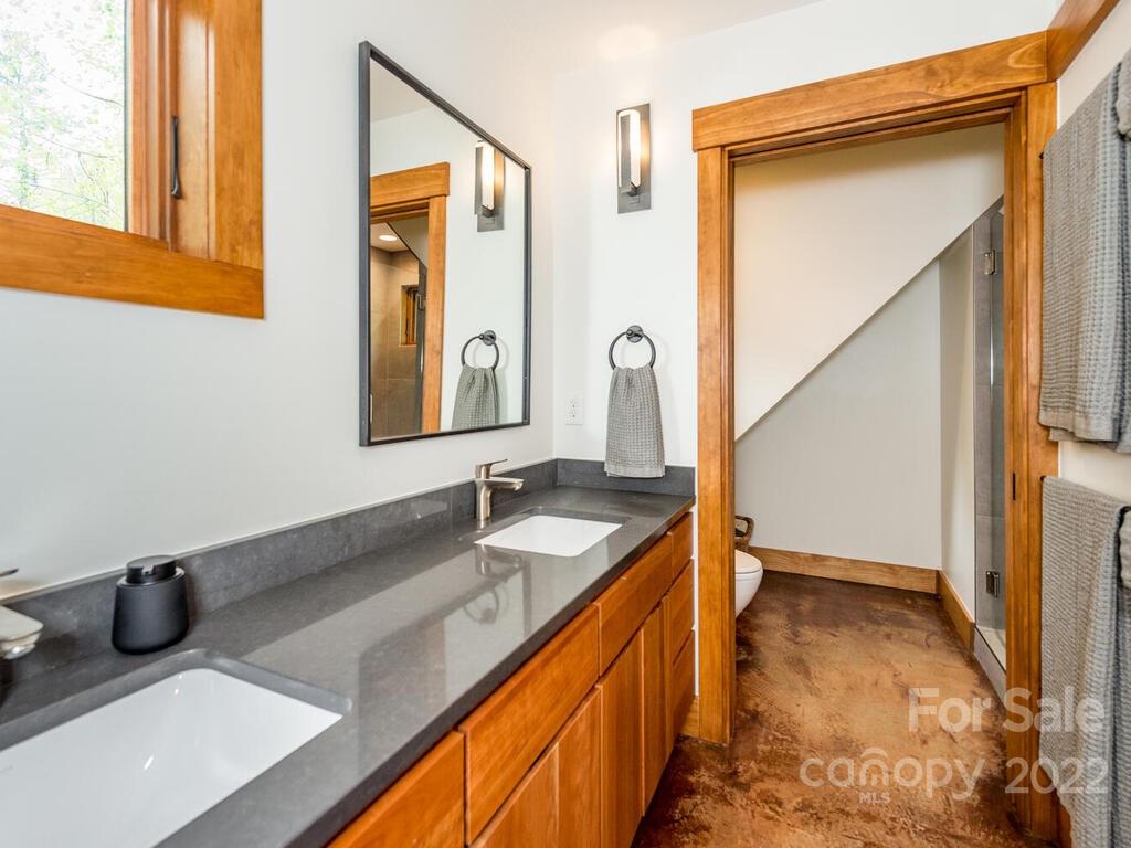 48 Beaverdam Knoll Road Asheville NC 28804