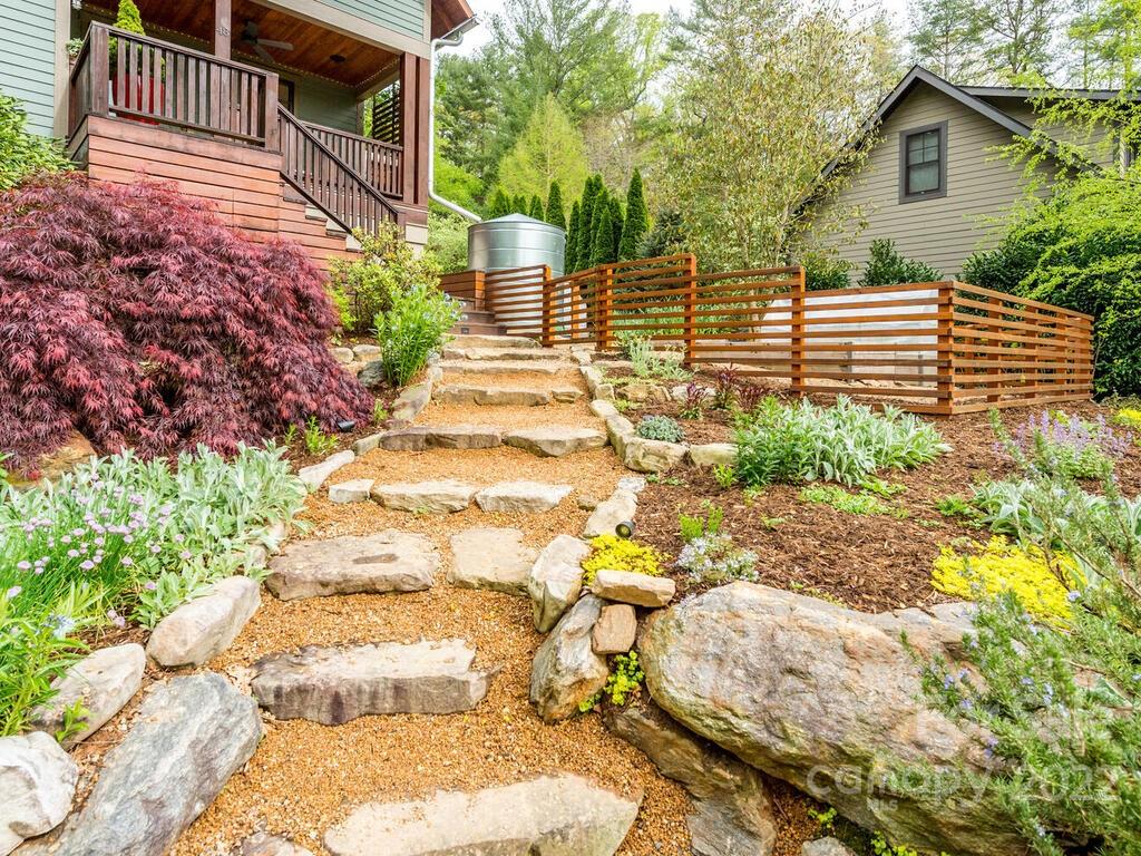 48 Beaverdam Knoll Road Asheville NC 28804
