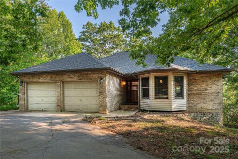 1227 Brush Creek Circle Fairview NC 28730