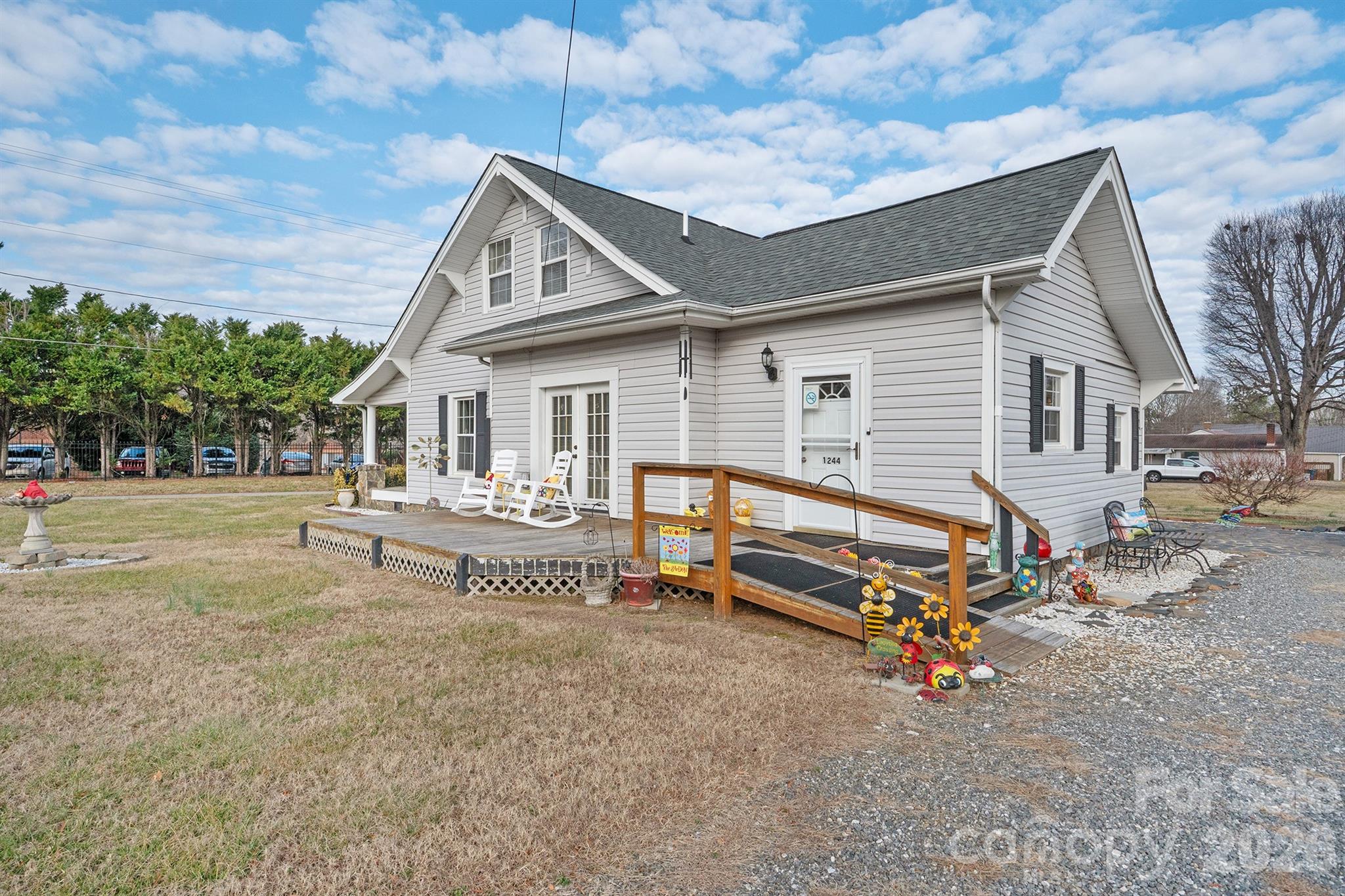 1244 21st Street NE Hickory NC 28601